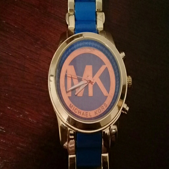 Watch - Picture 3 of 7